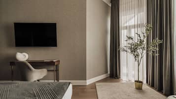 Superior Apartment, 2 Bedrooms, Non Smoking, Penyaman udara | Seterika/papan seterika, Wi-fi percuma