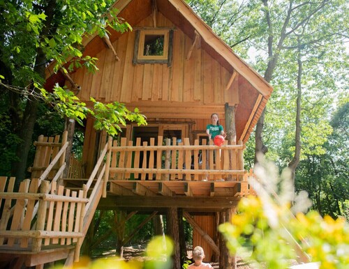 Wooden Lodge | Boomhut op Recreatiepark d`n Mastendol