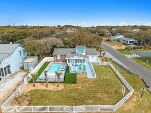 Exterior - Stay at The Lazy Sea Pony in Oak Island: 5BR, ocean view, private heated pool, sleeps 12. (Oak Island)