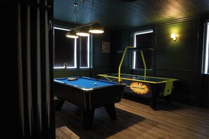 Games room - Big Pink House – Unique Group Getaway with Hot Tub, Games Room & Sleeps 22 (Wigton)