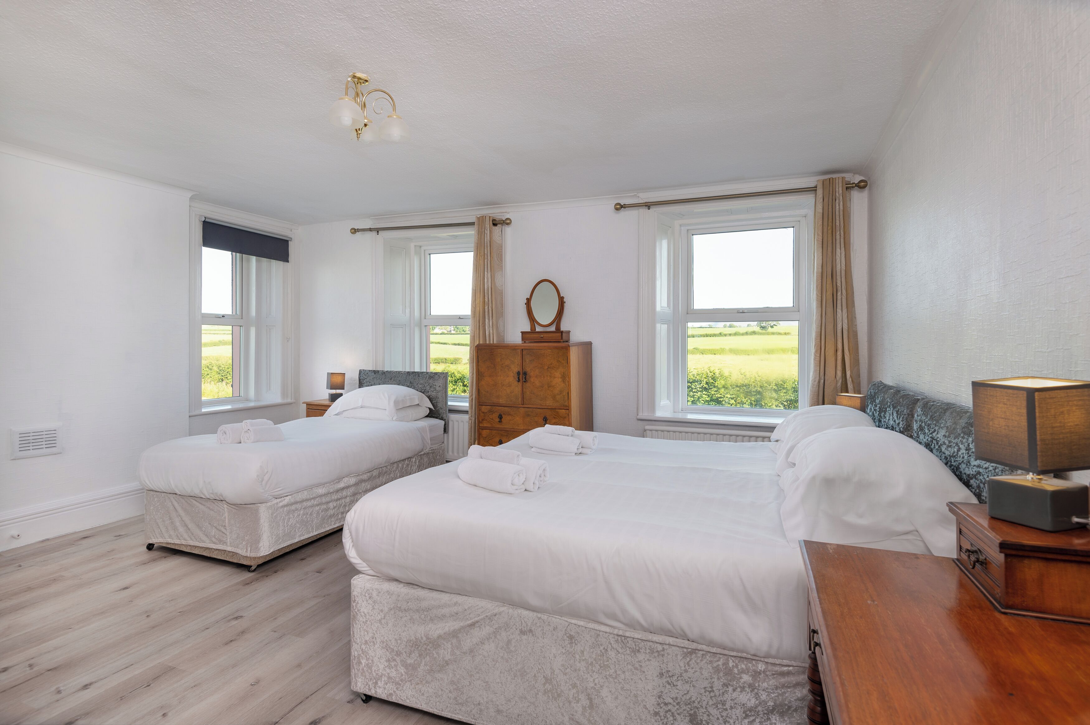 9 chambres, Wi-Fi, draps fournis