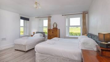 9 chambres, Wi-Fi, draps fournis