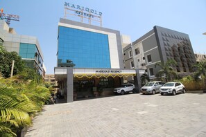 Bahagian luar