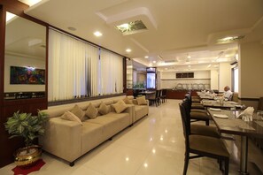 Dining - Marigold Regency (Rahata)