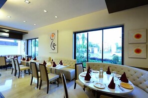 Dining - Matrix Inn Shirdi (Rahata)