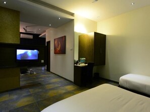 Room - Matrix Inn Shirdi (Rahata)