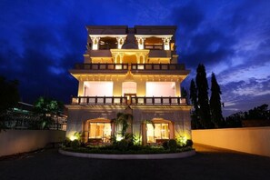 Exterior - Matrix Inn Shirdi (Rahata)