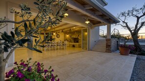 Outdoor dining - Luxury Villa Emily sea view by Villas Guide (Brsec)