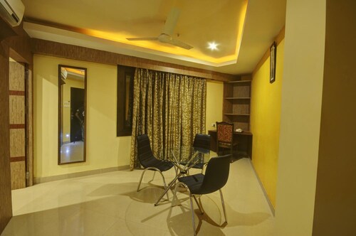 OYO Premium Nayapalli IRC Village