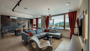 Fernseher, Kamin