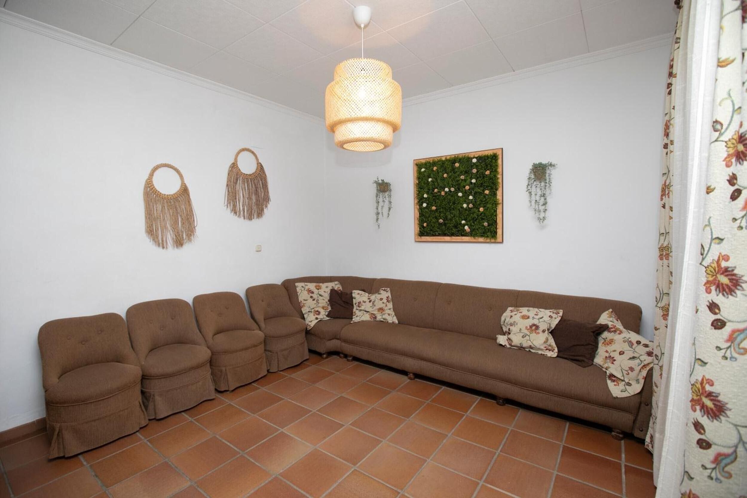 Fernseher, Kamin, DVD-Player, Stereoanlage