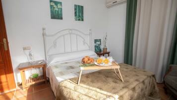 Fer et planche à repasser, Wi-Fi, draps fournis