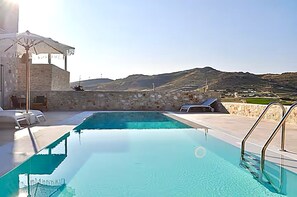 House - Villa Lithos Sea View (Paros)
