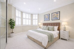 2 bedrooms, iron/ironing board, WiFi, bed sheets - Mayfair gran Residence (London)