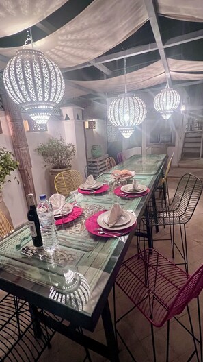Dining - Private Riad in Marrakech, 2 pools, rooftop & PDJ & free wifi (Marrakech)