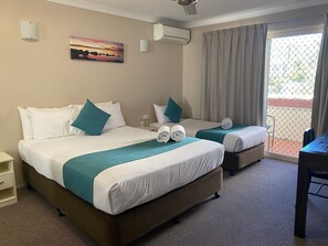 Room - City Ville Luxury Apartments and Motel (Rockhampton)
