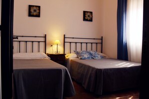 Fer et planche à repasser, Wi-Fi, draps fournis