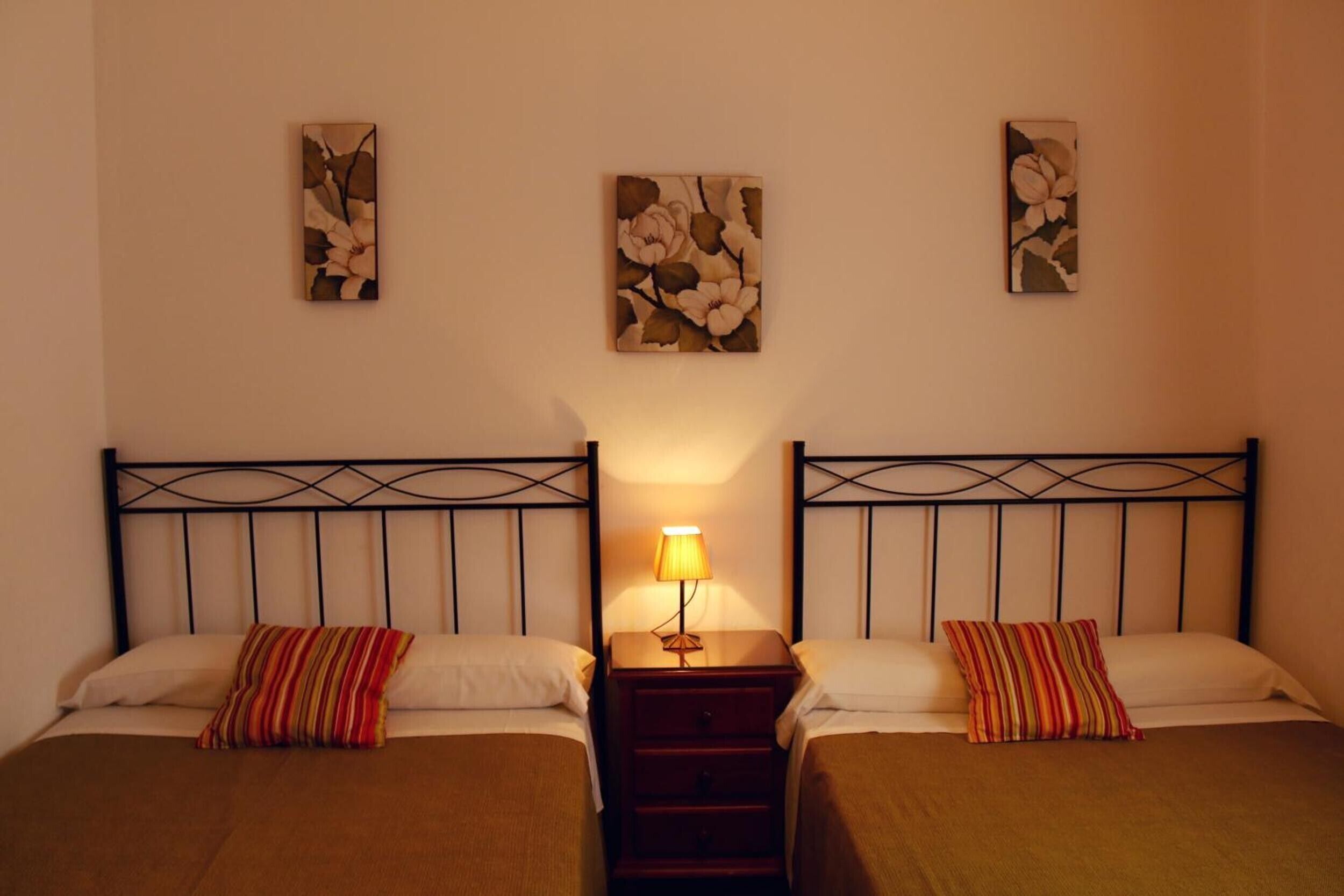 Strykejern/-brett, wi-fi og sengetøy