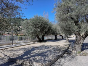 숙박 시설 구내