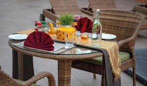 Khu ẩm thực ngoài trời