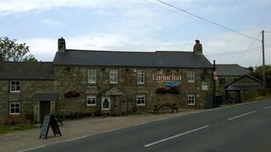 Exterior - Engine Inn Hotel (Penzance)