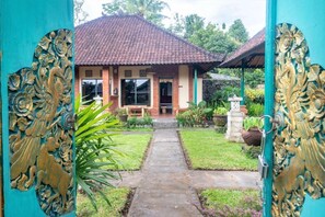 Exterior detail - Uma Sari Rice Terrace (Mengwi)