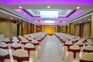 Meeting facility - MG Hotel Udayee International (Tirupati)