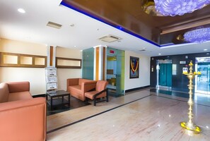 Lobby - MG Hotel Udayee International (Tirupati)