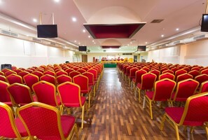 Meeting facility - MG Hotel Udayee International (Tirupati)
