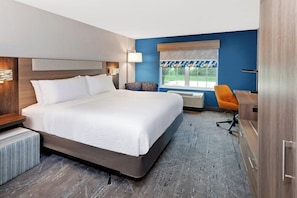 Room - Port Wisconsin Inn and Suites (Port Washington)