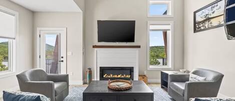 TV connectée, cheminée