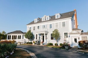 Exterior - The Inns Of Geneva National (Lake Geneva)