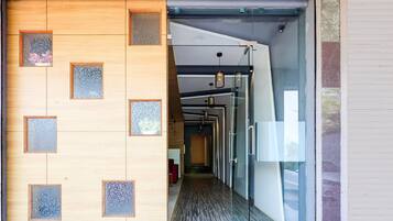 House | Reception