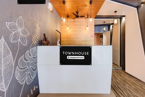 House | Reception - Townhouse OAK Saspade Road Satara (Satara)