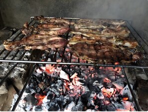 Alimentos y bebidas