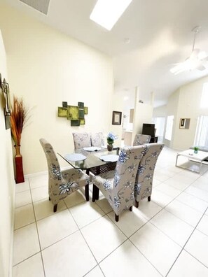 House | 4 bedrooms - Indian Creek 4bd Pool (Kissimmee)