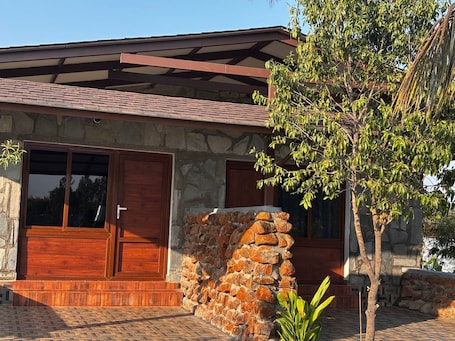 Standard Triple Room. Nature's Resort