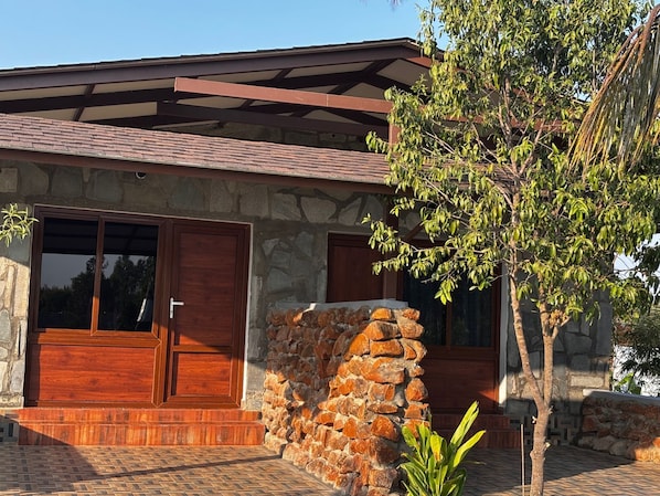 Habitació triple estàndard | Roba de llit