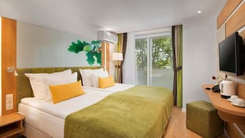 Caja de seguridad en la habitación y sistema de insonorización