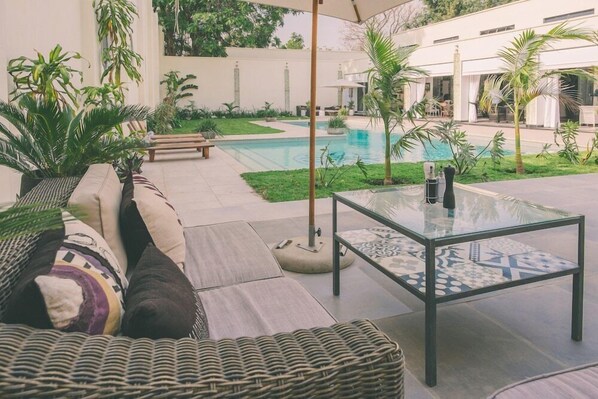 Outdoor dining - Latitude 15 (Lusaka)
