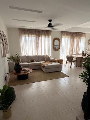 3 habitaciones y acceso a internet