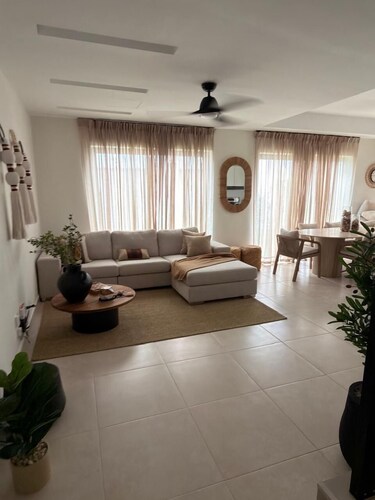 NOK Modern 3BR Villa With Patio by Vistacana