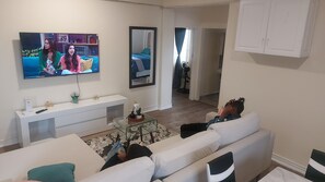 In-room dining - 24blouieville (Lusaka)