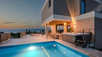 Uppvärmd pool