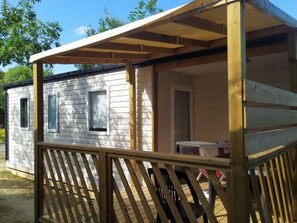 Property grounds - Cozy Mobile Home with Terrace for 8 People (Laurens)