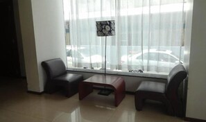 Interior - Keys The Aures Hotel (Chhatrapati Sambhajinagar)