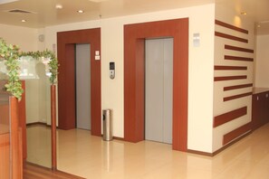 Interior - Keys The Aures Hotel (Chhatrapati Sambhajinagar)