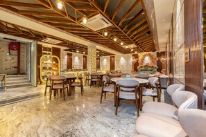 Banquet hall - Hotel Silver Star (Greater Noida)