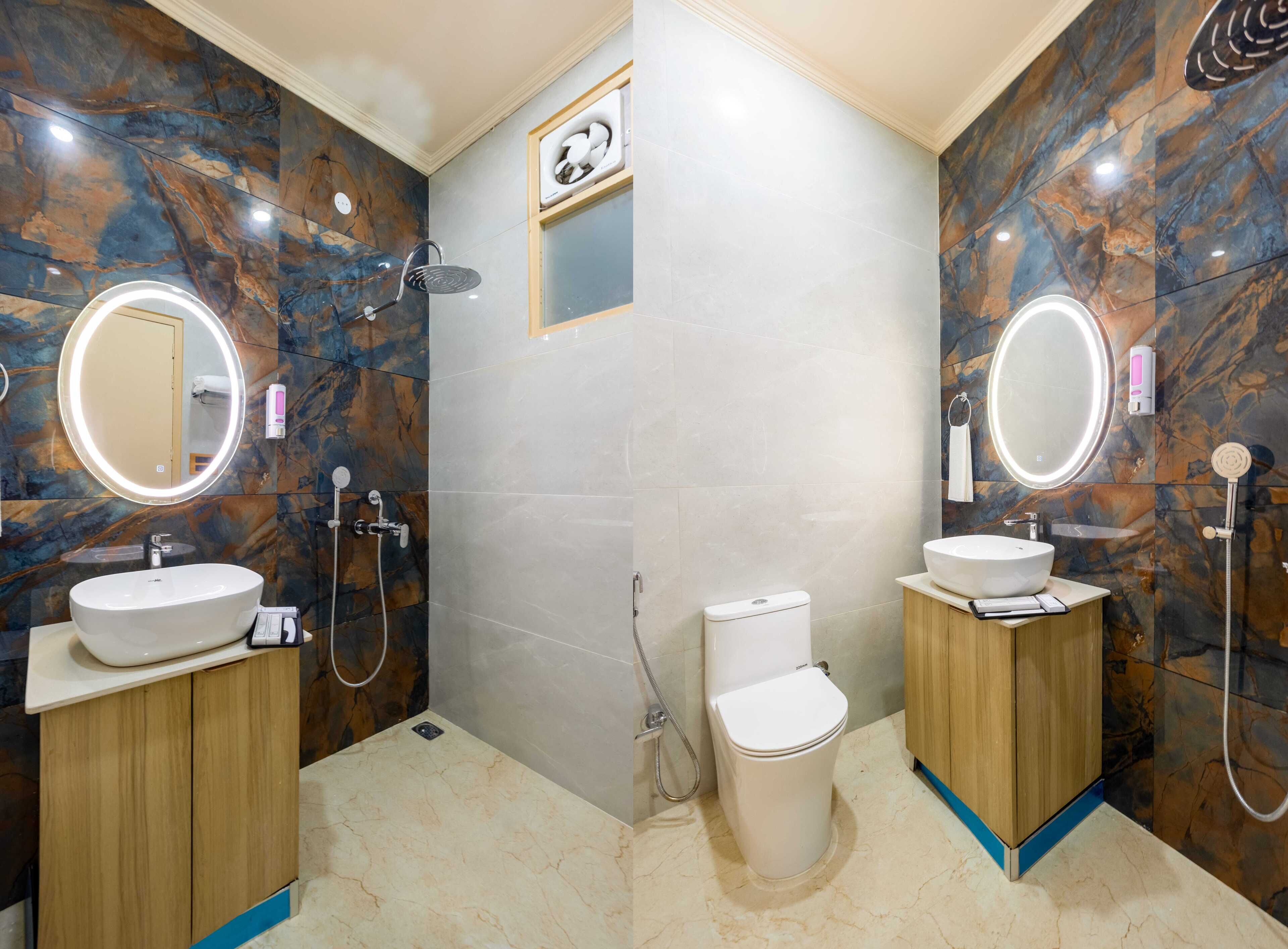 Superior kamer | Badkamer | Een douche, handdoeken, zeep, shampoo