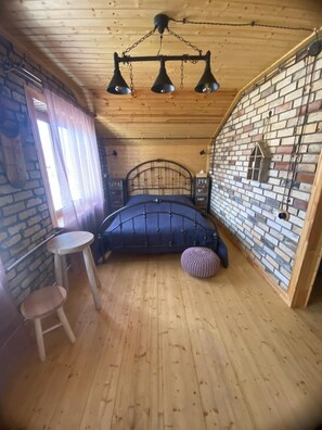 6 bedrooms, Internet, bed sheets - Byurakan Boutique Art-Hotel - 6 rooms with a special design and spirit (Byurakan)